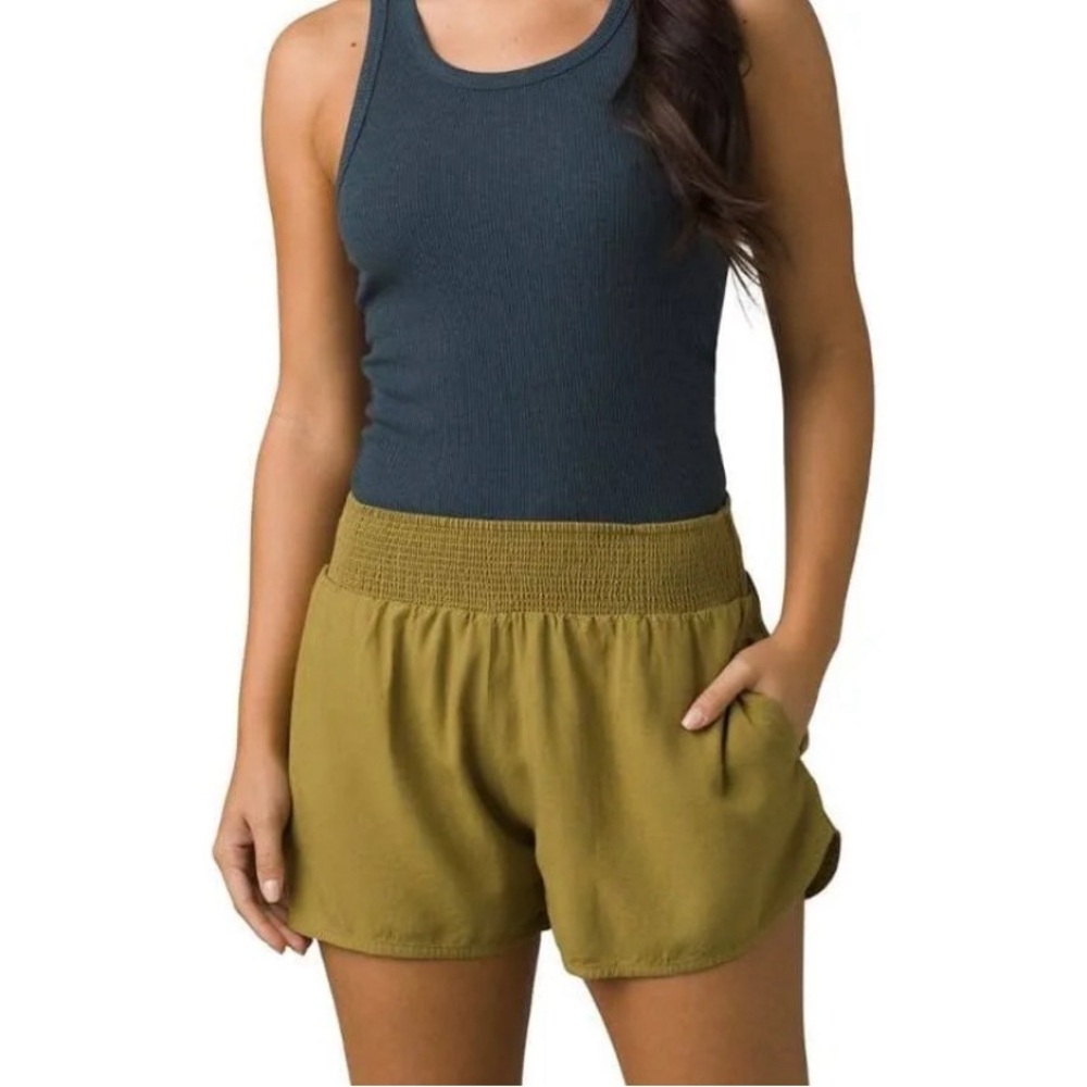 Prana teletropics shorts size M